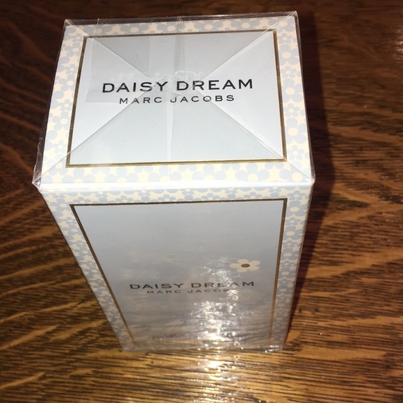 NWT DAISY DREAM Eau de toilette Spray - Picture 2 of 3